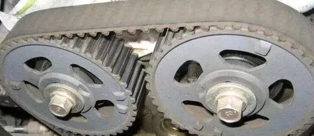 汽車維修看這篇文章就夠了!-第4張圖片-鄭州市冠恒貿(mào)易有限公司【官方網(wǎng)站】-車用潤(rùn)滑油服務(wù)專家 汽車維修看這篇文章就夠了!-第4張圖片-鄭州市冠恒貿(mào)易有限公司【官方網(wǎng)站】-車用潤(rùn)滑油服務(wù)專家